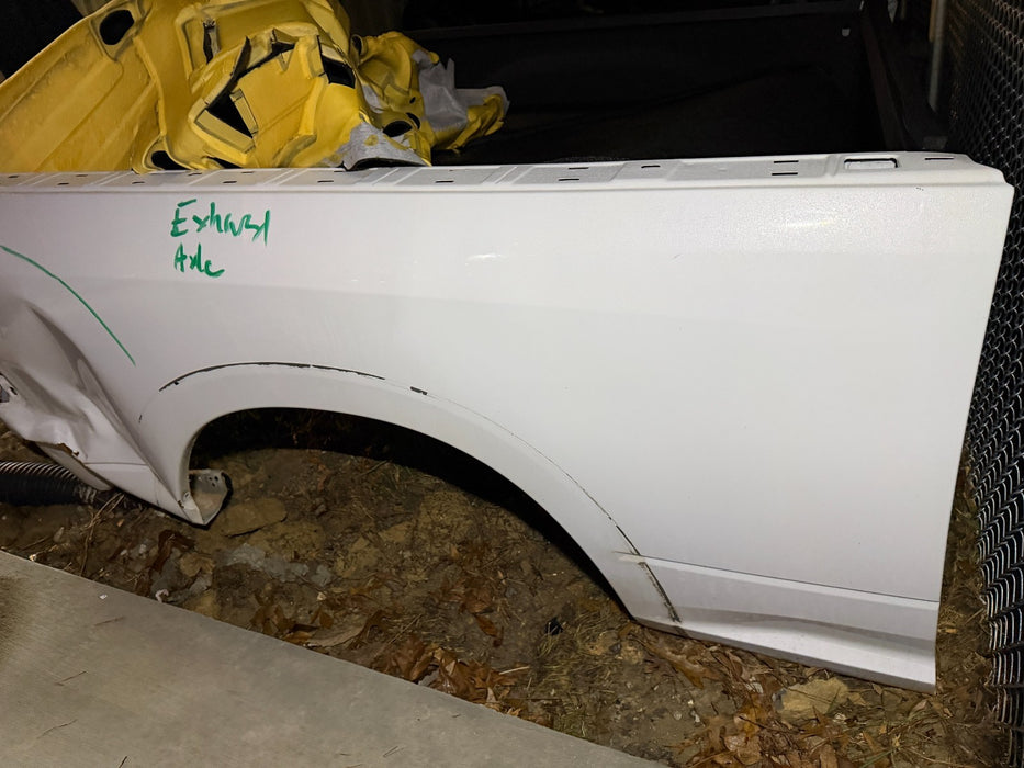 2018 RAM 2500 PICKUP TRUCK BED SHORT BED 6.4FT CREW CAB OEM *DAMAGE*