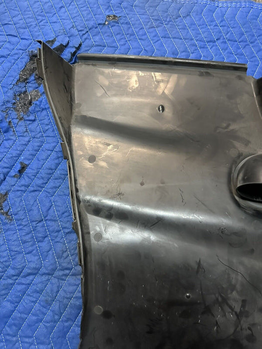 2017 2018 AUDI R8 PLUS RIGHT AIR DUCT INTAKE GUIDE W GRILLE PIECE OEM ~CHIPPED~