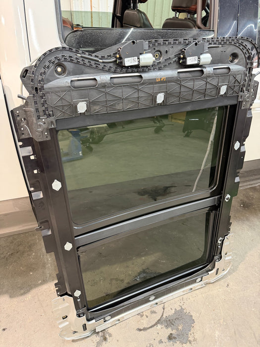 2019 FORD F150 RAPTOR TWIN PANEL MOONROOF ASSEMBLY BLACK 40K MILES 2015-2020