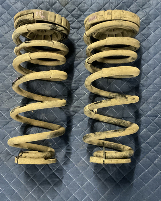 2018 DODGE RAM 3500 REAR COIL SPRINGS LEFT & RIGHT PAIR 68091219AA