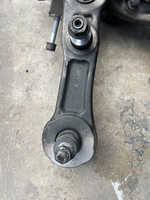 2015 MERCEDES-BENZ C63S AMG FRONT RIGHT SPINDLE SUSPENSION KNUCKLE CONTROL ARMS