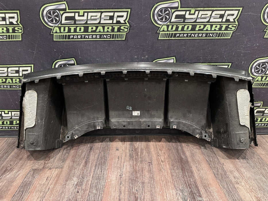17-18 AUDI R8 CARBON FIBER REAR BUMPER DIFFUSER OEM *DAMAGE/READ* 4S0 807 521 D