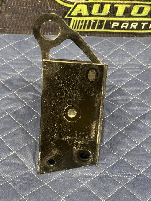 2014 AUDI R8 OEM FRONT PASSENGER RIGHT BUMPER BRACKET 420807552 420 807 552 A