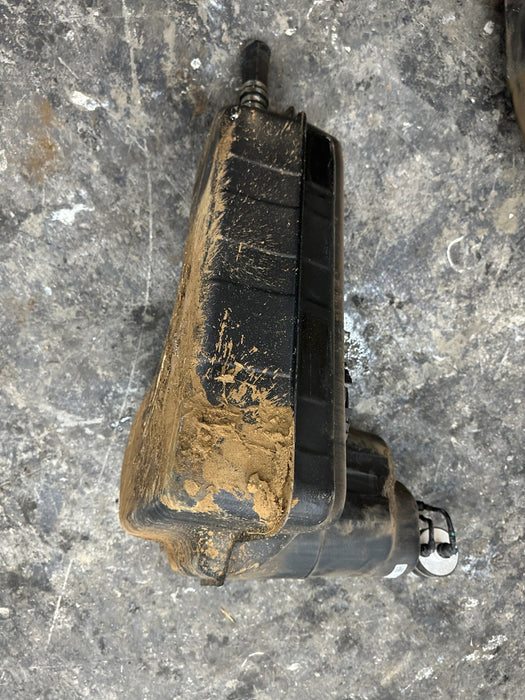 2014 AUDI R8 OEM LEFT RIGHT FUEL GAS TANK 420 201 021 P 420 201 022 P