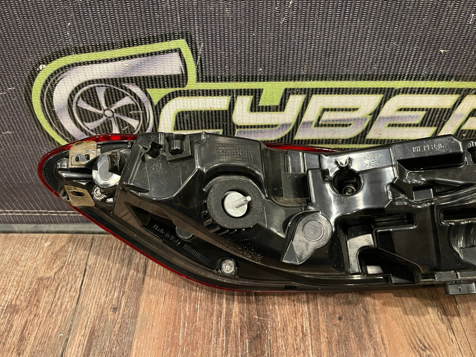 2020 BMW M8 COMP F92 PASSENGER RIGHT OUTER QUARTER PANEL LED TAILIGHT OEM *READ*