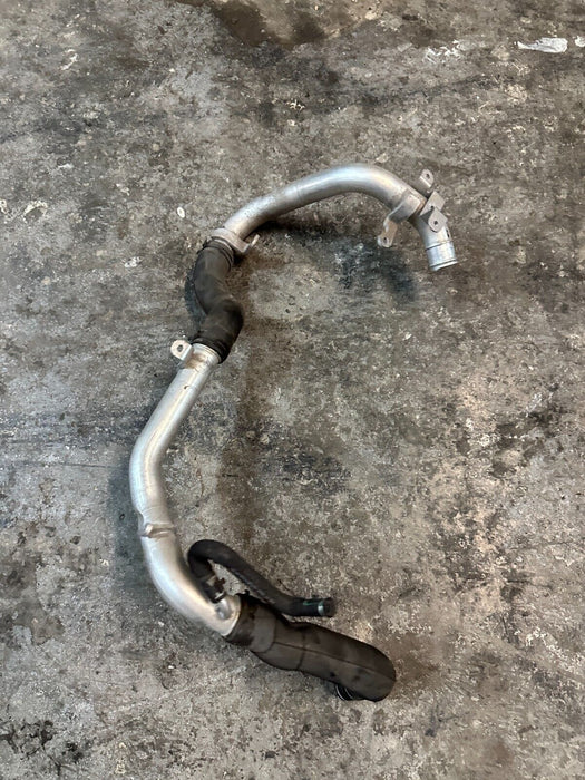 2014 AUDI R8 V10 FRONT COOLANT PIPE HOSE 420121046C 420 121 046 C OEM