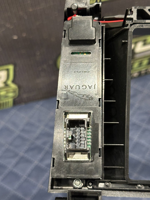 2015 JAGUAR F TYPE RADIO DISPLAY SCREEN SURROUND BEZEL TRIM EX53 19F211 CE