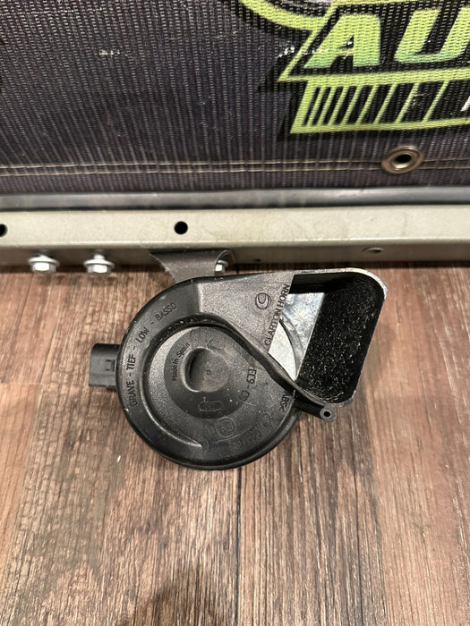 2021 AUDI R8 MOUNTING BRACKET W LEFT RIGHT HORN ASSEMBLY OEM