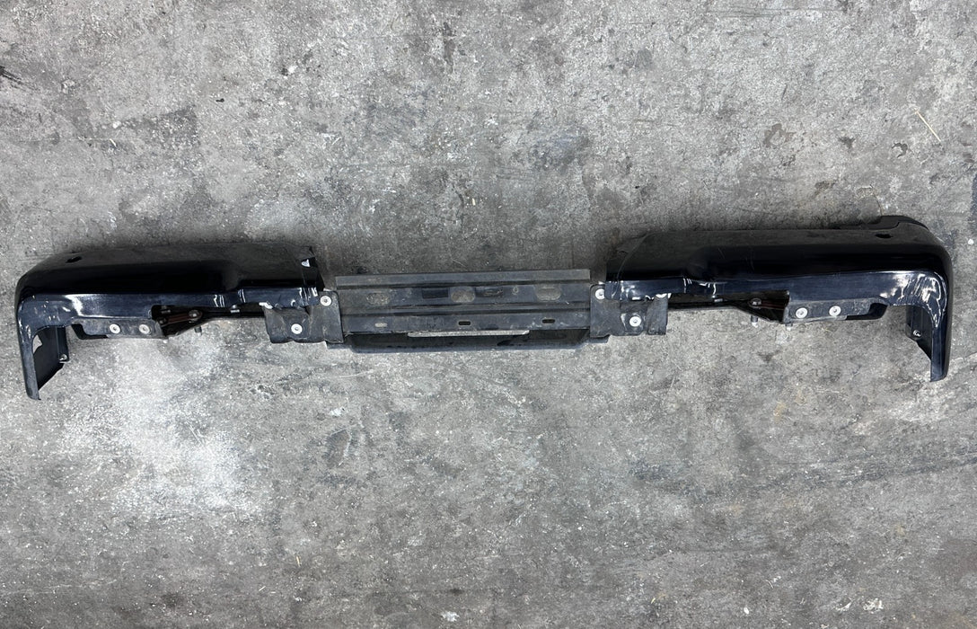 2017-2019 FORD F250 REAR BUMPER ASSEMBLY OEM (READ/SLIGHT SCUFFS SCRATCHES)