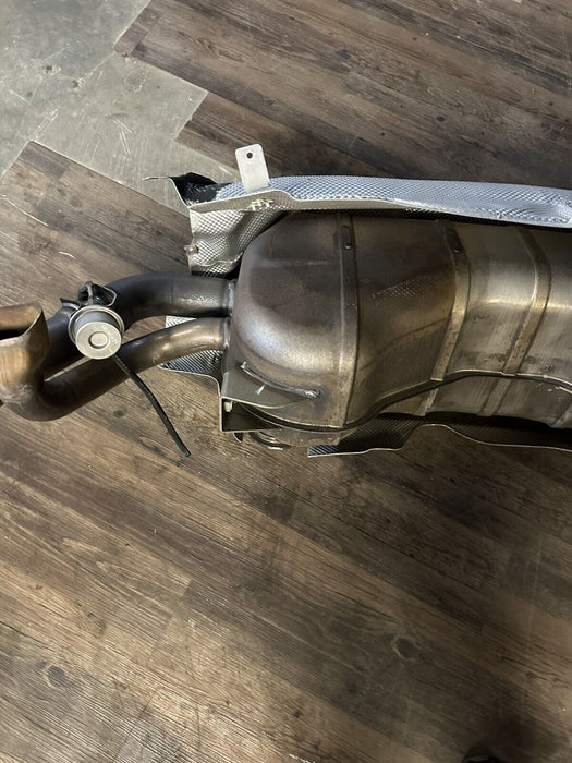 2017 AUDI R8 V10 EXHAUST MUFFLER SYSTEM OEM GENUINE 420 251 609 W/ SHEILD