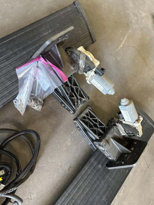 2019-2024 RAM 1500 CREW CAB AMP RESEARCH POWER RUNNING BOARDS