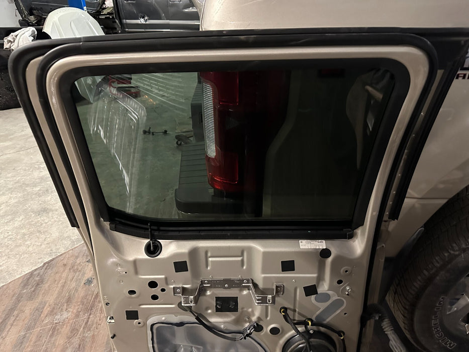 2017-2019 FORD F250 F350 F450 LARIAT WHITE GOLD (GN) REAR DRIVER LEFT DOOR OEM