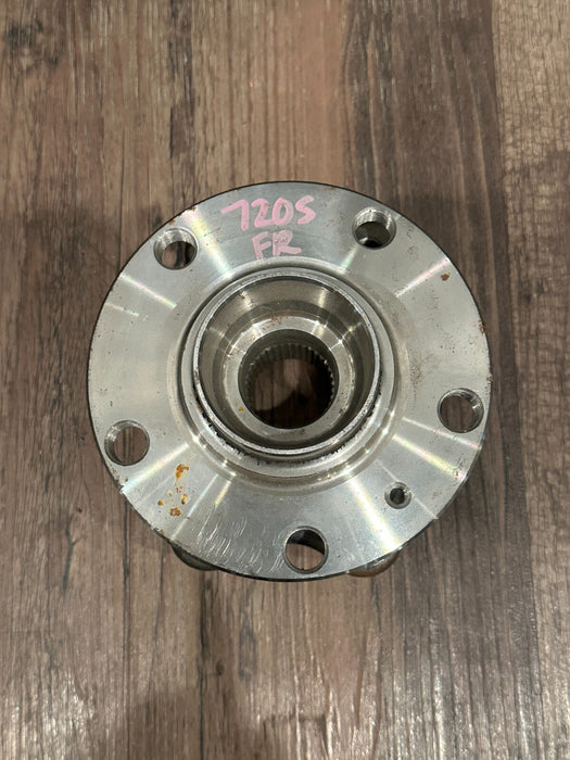 2018 MCLAREN 720S FRONT RIGHT SUSPENSION WHEEL HUB OEM 13BA350RP *BRAND NEW*