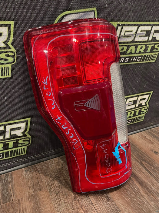 2017 2018 2019 FORD F250 F350 F450 DRIVER LEFT TAIL LIGHT OEM *READ DESCRIPTION*