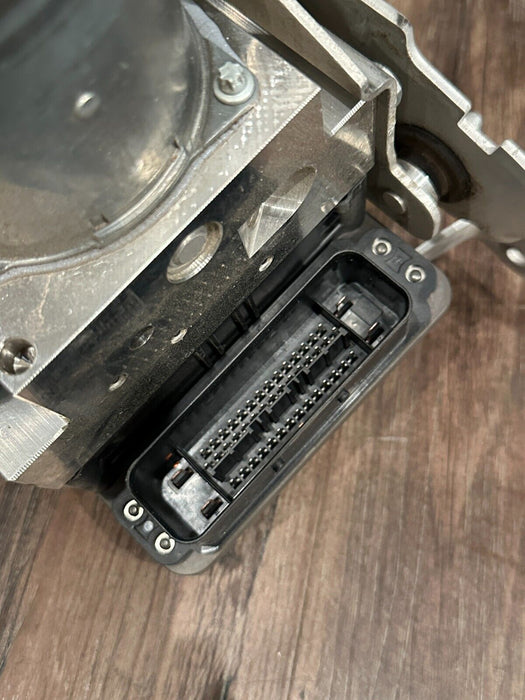 2017-18 AUDI R8 ABS ANTI LOCK BRAKE PUMP MODULE OEM 4S0 907 379 G