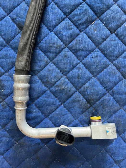 2012 AUDI R8 OEM FRONT A/C REFRIGERANT DISCHARGE HOSE 423260704B 423 260 704 B