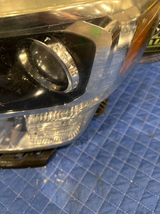2017 NISSAN TITAN XD DRIVER LEFT LED HEADLIGHT OEM *WEAR 3-5*