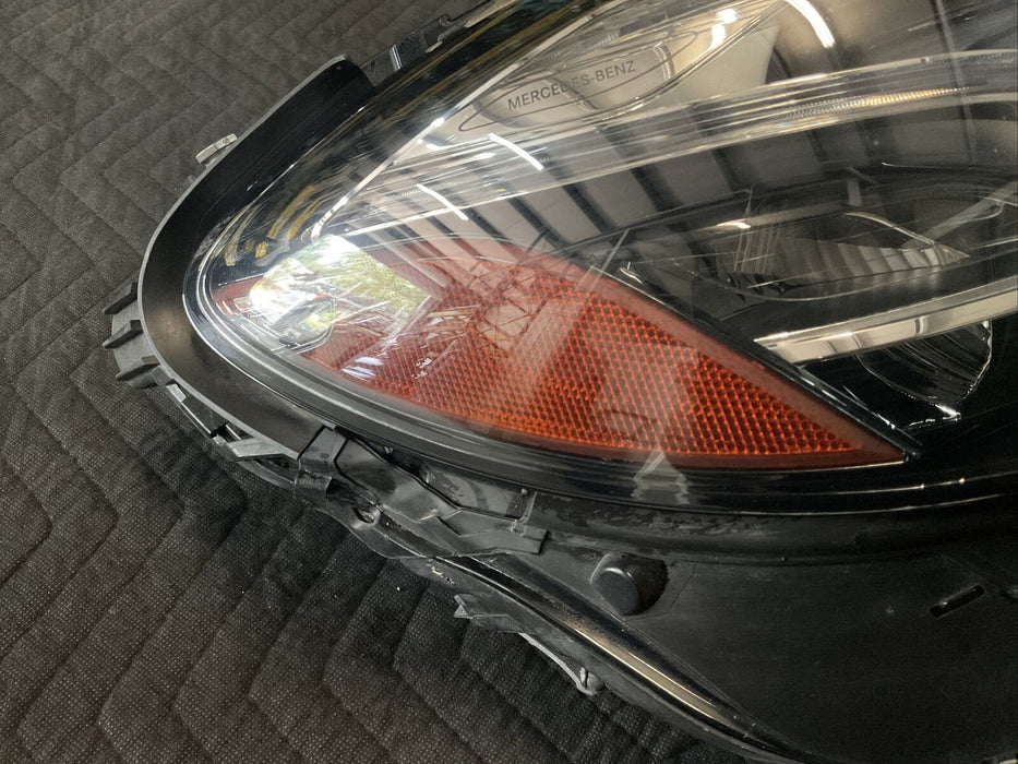 2017-2022 MERCEDES-BENZ E63 AMG W213 FRONT RIGHT SEDAN LED HEADLIGHT OEM