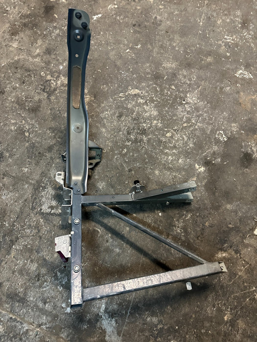 2021 AUDI R8 LEFT RADIATOR SUPPORT BRACKET W FENDER WHEEL ARCH ASSEMBLY OEM