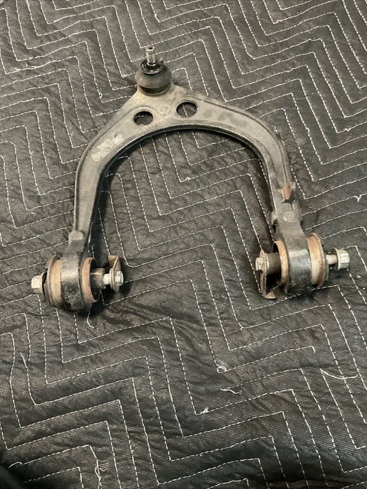 2016 DODGE CHALLENGER HELLCAT FRONT RIGHT UPPER CONTROL ARM OEM