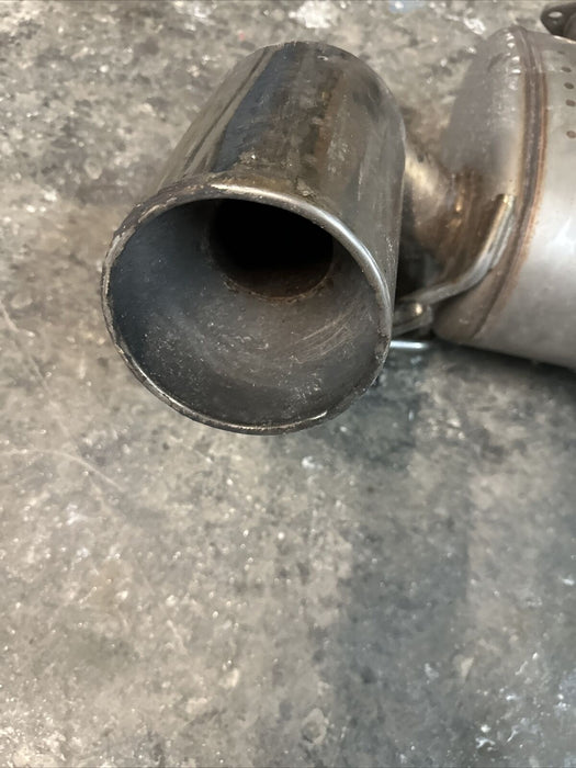 2018 NISSAN 370Z OEM REAR MUFFLER EXHAUST WITH TIPS 20100 0GA0A