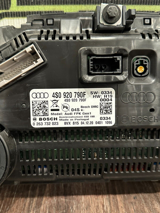 2021 AUDI R8 INSTRUMENT GAUGE CLUSTER SPEEDOMETER OEM *WATER DAMAGE* 14K MILES