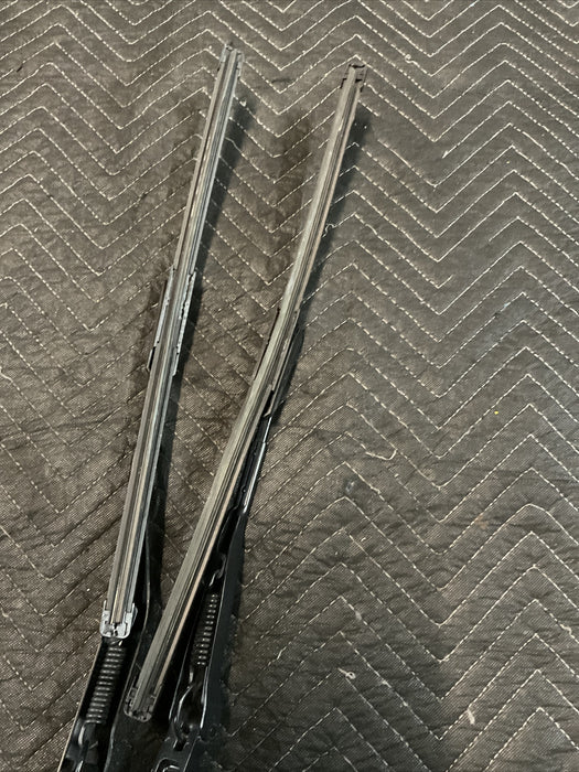 2018 NISSAN 370Z NISMO WINDSHIELD WIPERS PAIR OEM 2009-2020