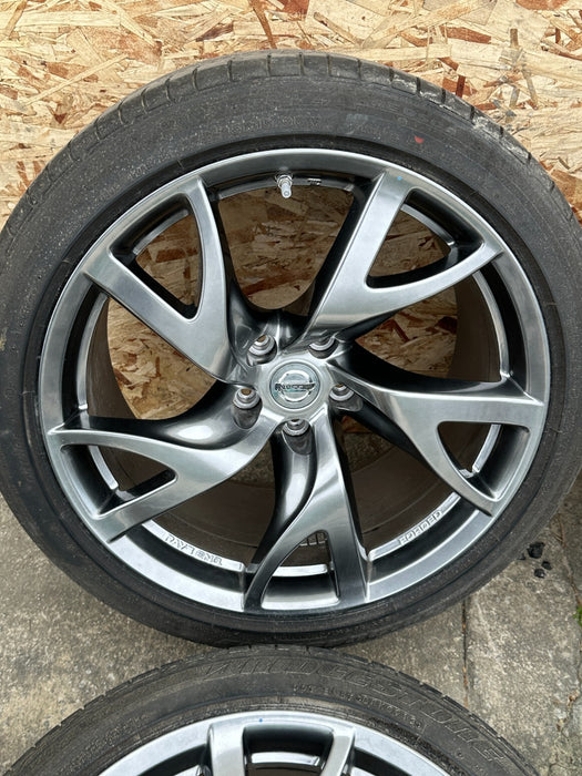 2013 NISSAN 370Z FRONT REAR WHEELS RIMS TIRES 19X9 19X10 OEM *SLIGHT CURB RASH*