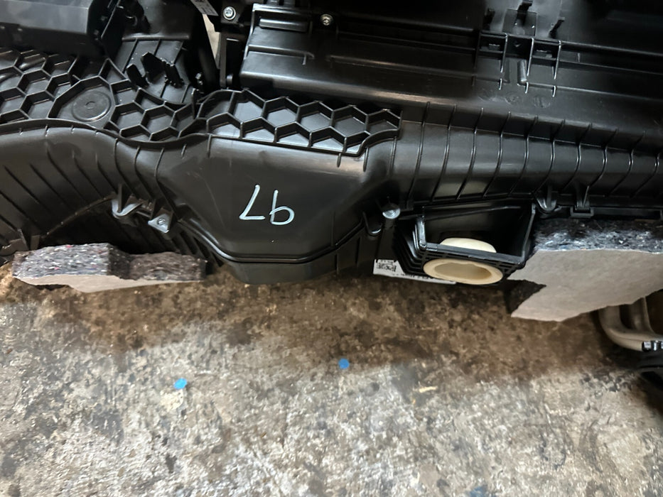 2020 BMW M4 F82 HVAC HEATER CORE A/C BLOWER HOUSING UNIT ASSEMBLY 6411 9325141