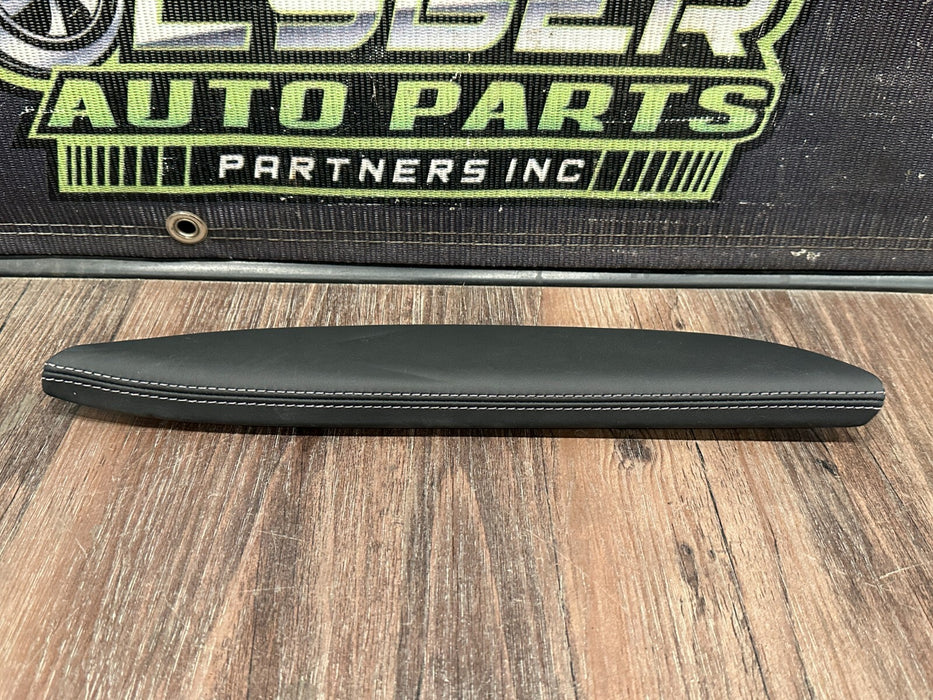 2020 BMW M4 F82 REAR RIGHT DOOR PANEL LEATHER ARM REST TRIM PANEL OEM *MIN DENTS