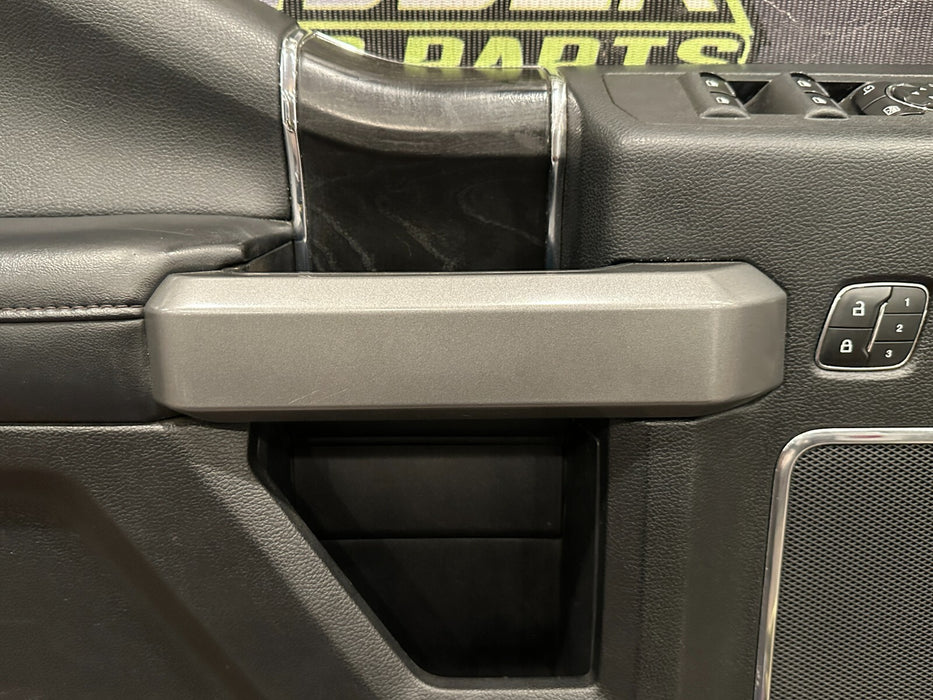 2017-2019 FORD 350 F450 PLATINUM FRONT DRIVER LEFT DOOR PANEL OEM *WEAR 7 & 9*