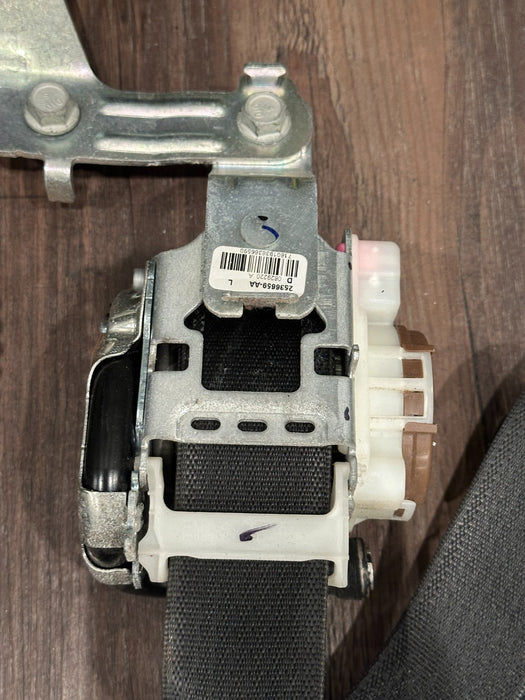 2017-2019 FORD F250 F350 F450 FRONT LEFT SEATBELT OEM