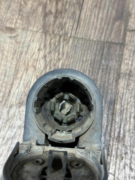 2017-2019 FORD F250 F350 F450 REAR BUMPER TRAILER TOW PLUG CONNECTOR OEM