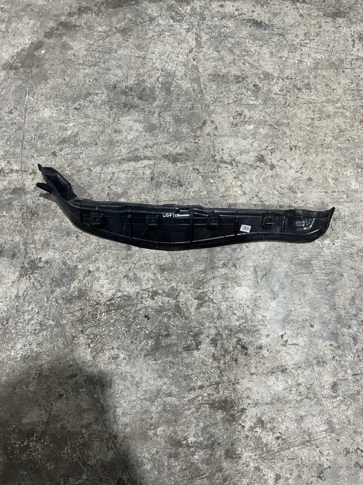2024 BMW M3 M4 G80 G82 FRONT RIGHT FENDER SEALING PANEL OEM 7433820