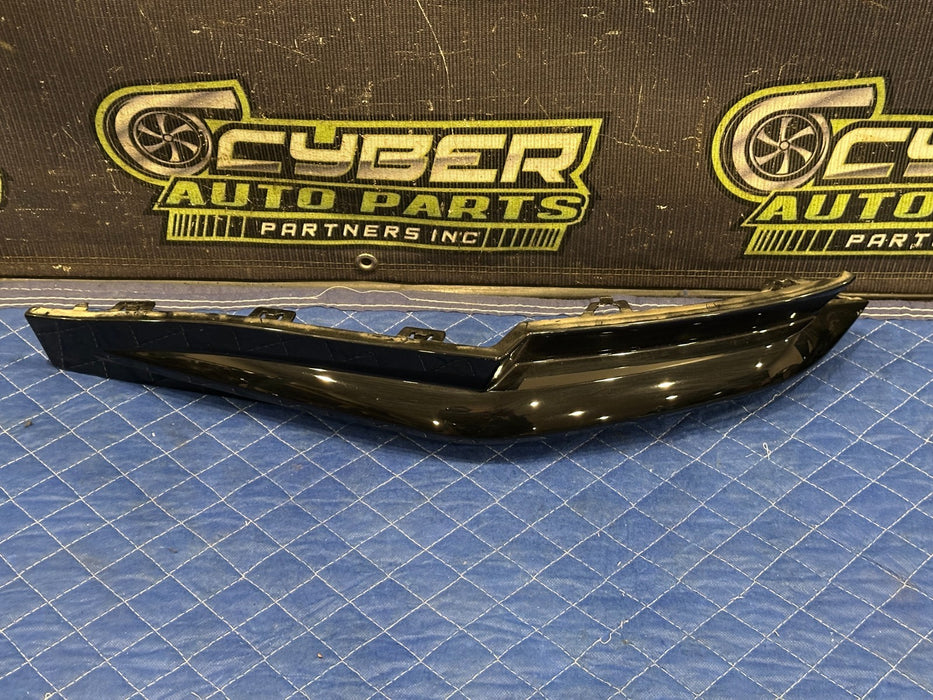 2024 BMW M3 M4 G80 G82 REAR BUMPER LEFT CORNER TRIM MOLDING OEM