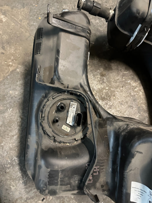 2021 AUDI R8 LEFT RIGHT FUEL TANKS PAIR OEM 4T7 201 021 4S7 201 022