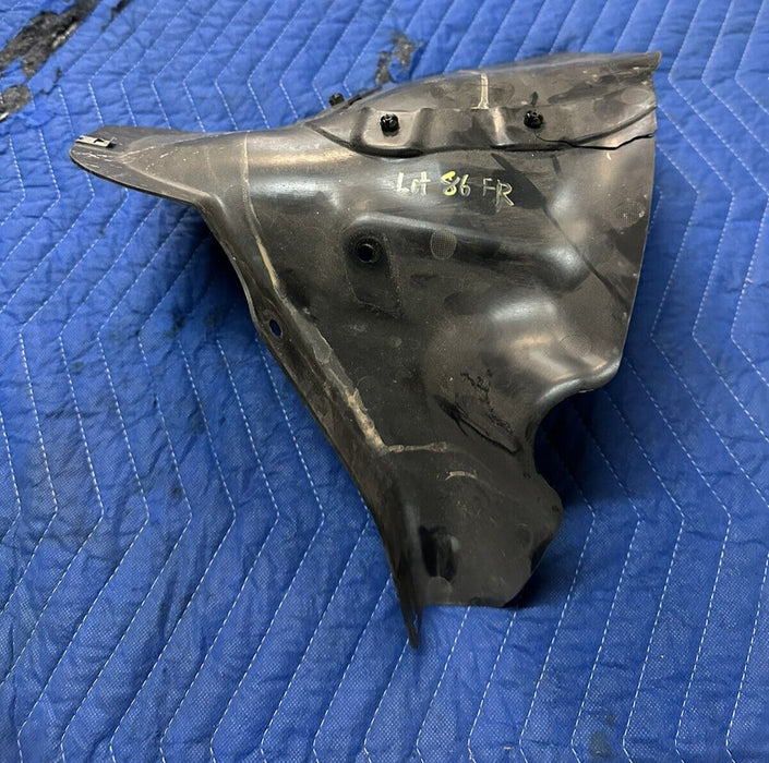 2017 AUDI R8 5.2L V10 FRONT RIGHT AIR DUCT GUIDE 4S0121706A ~CRACK~