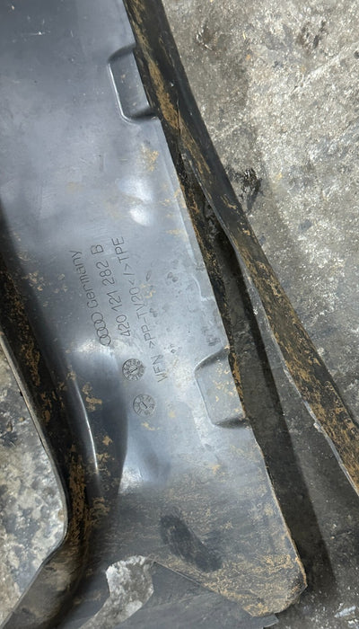 2014 AUDI R8 RIGHT PASSENGER FAN SHROUD OUTER DUCT 420 121 282 B ~CRACKS~