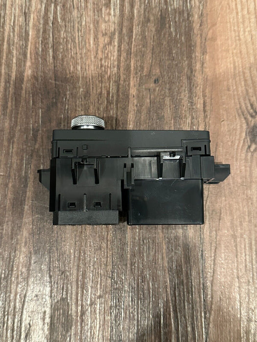 2017-18 AUDI R8 VOLUME ADJUSTMENT CONTROL UNIT OEM 4S1 919 616 A