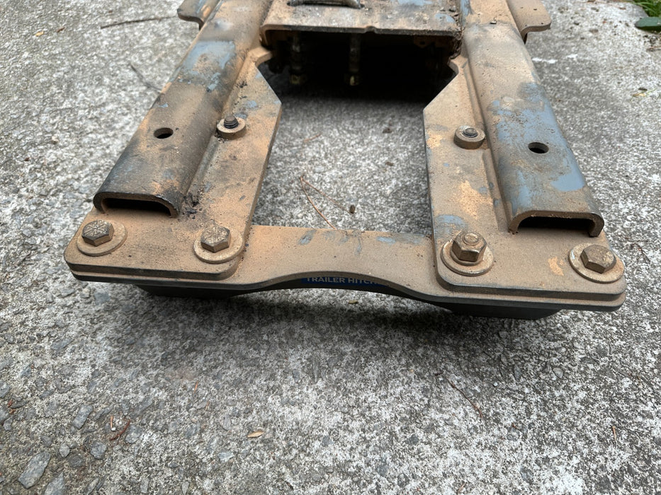 2023 2024 FORD F250 F350 F450 LARIAT B&W GOOSENECK TOW HITCH W/ BALL