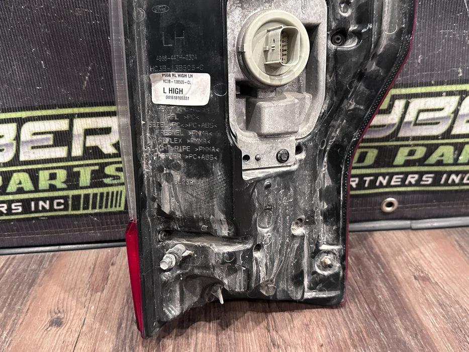 2017-19 FORD F250 F350 F450 DRIVER LEFT LED TAIL LIGHT OEM * SEE PICS 4-6*