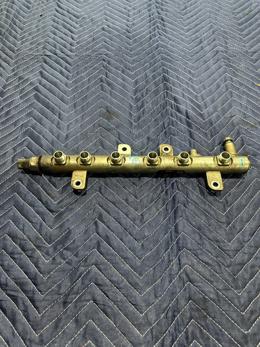 2015 DODGE RAM 2500 FUEL RAIL W SENSOR OEM 5295117