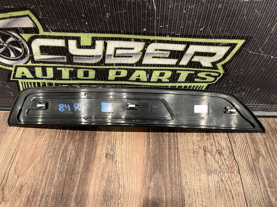 2011 BMW 550i F10 5 SERIES REAR LEFT M SPORT SCUFF KICK PLATE PANEL OEM *READ!!*