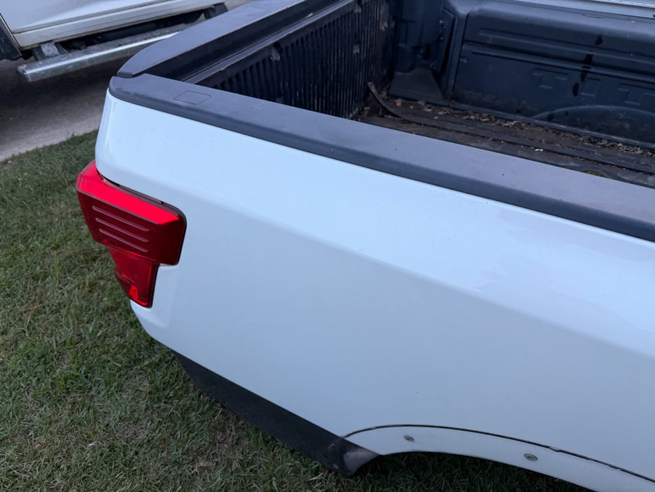 2016 2017 2018 2019 NISSAN TITAN XD PLATINUM RESERVE BED ASSEMBLY 6.5FT WHITE