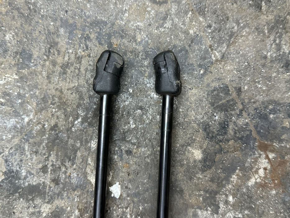 2014 AUDI R8 FRONT LEFT RIGHT HOOD LIFT SUPPORT STRUTS 420 823 359 OEM