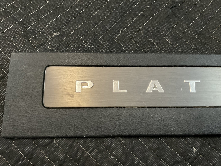 2017-2019 FORD F250 F350 PLATINUM FRONT RIGHT KICKPLATE TRIM OEM~SCRATCHES~