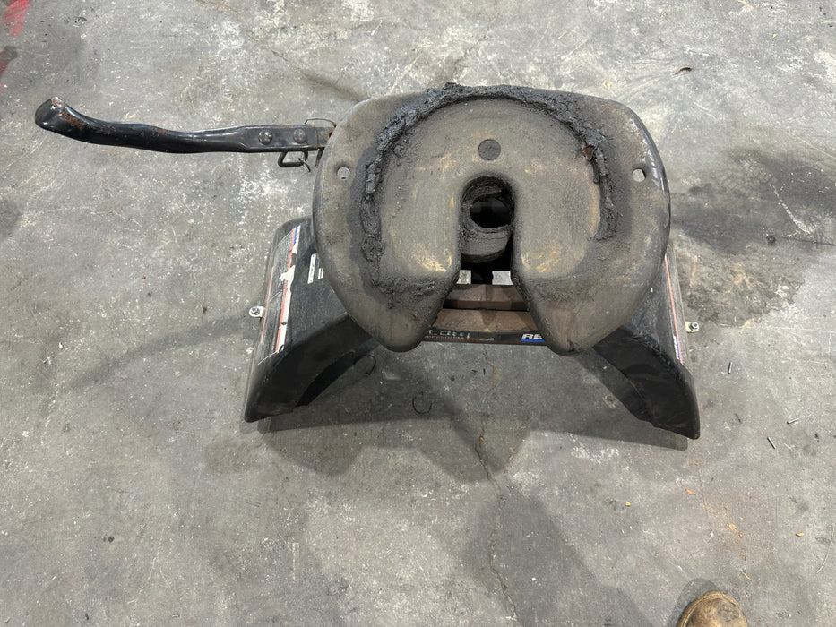 2017-2019 FORD F450 SUPERDUTY 5TH WHEEL HITCH REESE HC3J-5B110-AB