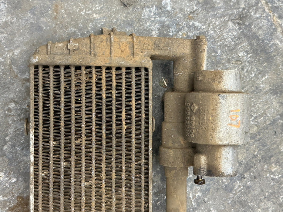 2012 2014 AUDI R8 ENGINE OIL COOLER 420 117 015 A ~BROKEN TAB~