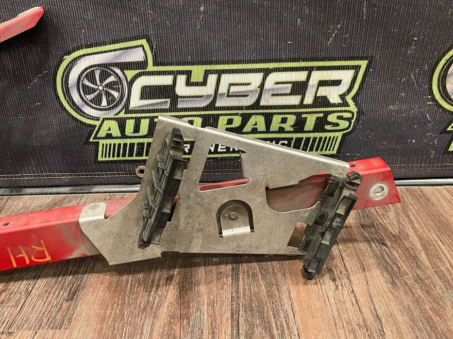 2017-18 AUDI R8 PLUS PASSENHER RIGHT SUPPORT BAR BRACKET OEM 4S0 813 500 C