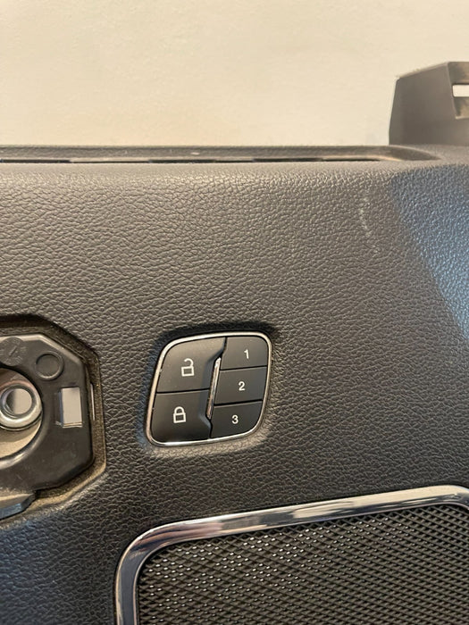 2017-2019 FORD F250 F350 BLACK FRONT DRIVER LEFT DOOR PANEL OEM SCRATCHES